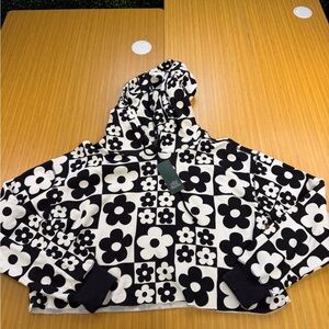 Women's Wild Fable Cropped Hoodie Sweatshirt Size Medium Black White Hem